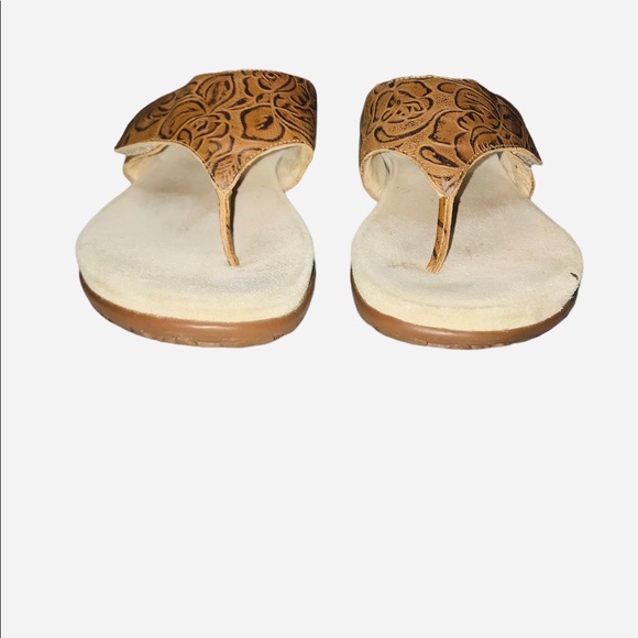 NWOT Algeria’ Leather Thong Sandals Brown Size 40 Flip Flops. Slight platform. - Picture 7 of 8